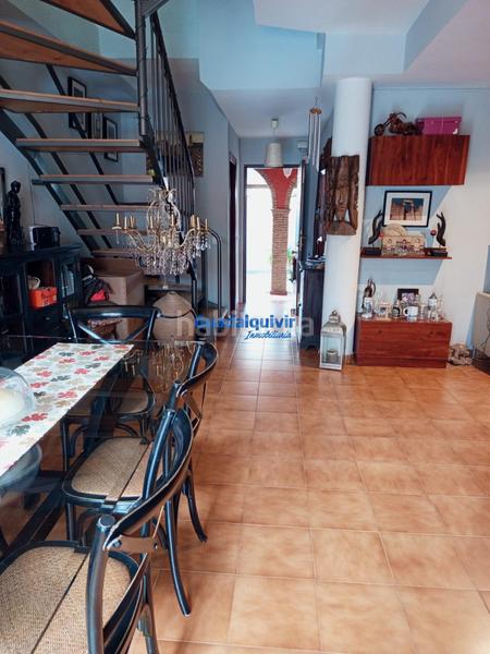 Foto f18d4d7a-f28d-4358-9272-d3800c805be8. Casa adossada amb aparcament piscina a Condequinto Montequinto