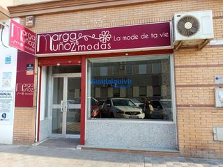 Local commercial à Avenida de Europa. Estupendo local de 75 m en el centro de montequinto
