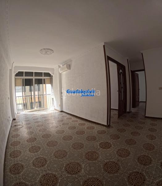 Foto e87a932d-1ca0-42c9-aea8-cb75fa92d1cc. Piso  en zona triana en Triana Oeste Sevilla