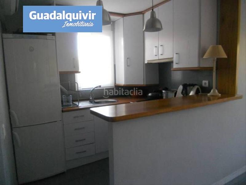 Foto fe5a6c4f-9dcf-4b79-b0ee-b532f42f234b. Rent flat in avenida corrales 3 in Bahia Luz - La Forestal Rota