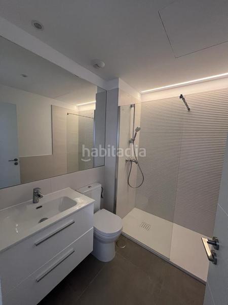 Foto 1651537b-98a0-4ba6-b0a0-40fefa8b9449. Affitto casa a schiera con riscaldamento parcheggio piscina in Dos Hermanas