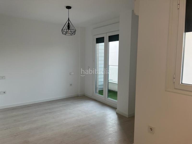 Foto c6a11f28-7bb4-4f42-9a04-a424e65bb6bd. Affitto casa a schiera con riscaldamento parcheggio piscina in Dos Hermanas
