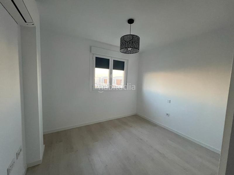 Foto 308f5769-9dfc-4992-ae75-51a7defa09b4. Rent semi detached house with heating parking pool in Dos Hermanas