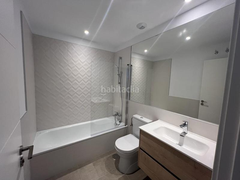 Foto b9fc01a3-c3e4-4dff-ac77-a5b93d057bb7. Rent semi detached house with heating parking pool in Dos Hermanas