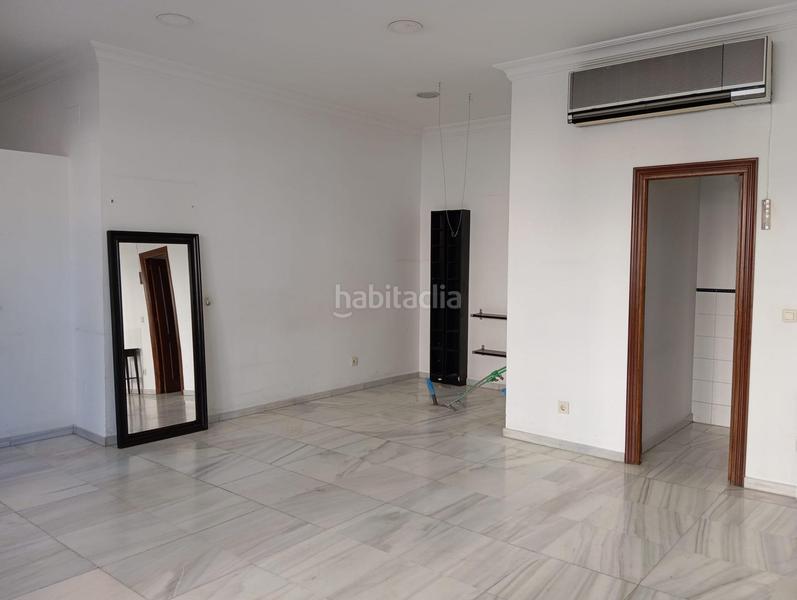 Foto 5fe1b450-38f4-468e-8df8-109ddfa38c34. Lloguer local comercial a Parque María Luisa -Giralda Sur Sevilla