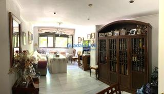 Location Appartement  Rector candil. Piso zona viapol con magnificas calidades