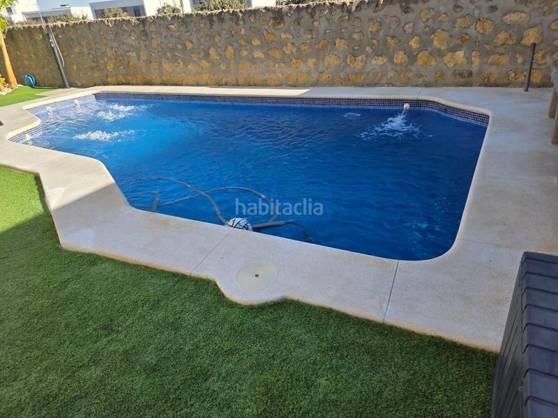 Foto 794407d7-855b-47ea-8bd9-444de64b4259. Xalet amb aparcament piscina a Olivar de Quintos Montequinto
