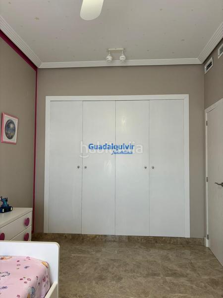 Foto 9bcdf1b5-5881-4559-b682-49ac932b4a0c. Chalet avec parking piscine dans Olivar de Quintos Montequinto