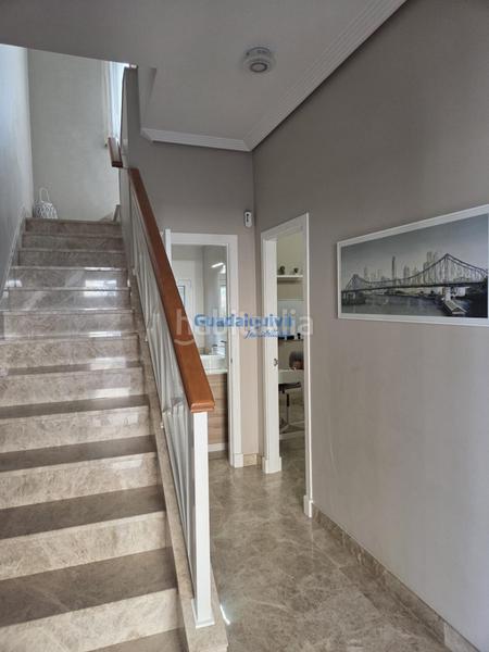 Foto c28ea618-935d-4e86-ae8d-60ed2d76bd94. Chalet avec parking piscine dans Olivar de Quintos Montequinto