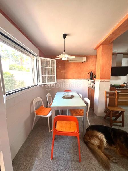 Foto efba1619-ca46-4584-acb3-56c6dba32543. Chalet avec parking dans Olivar de Quintos Montequinto