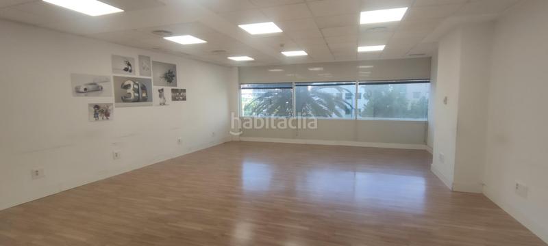 Foto 6f950ba5-fac3-463c-98d6-b1fbaafd9c0b. Affitto ufficio in La Buhaira Sevilla