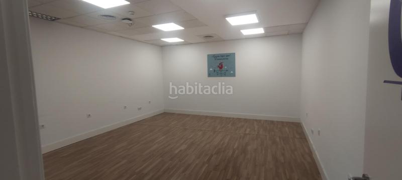 Foto 98f3b7ed-9247-4d52-a1dd-9ff6beee254f. Affitto ufficio in La Buhaira Sevilla