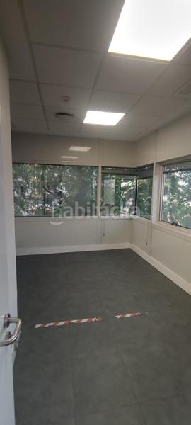 Foto ca62f5ee-cb87-4185-b00e-00a7bc6d8b52. Affitto ufficio in La Buhaira Sevilla