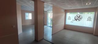 Locale commerciale in Urbadiez - Entrepuentes