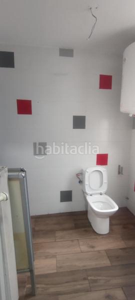 Foto b217b7d3-0918-4e81-8368-1efa0af3e7c6. Location local commercial dans Los Remedios Sevilla