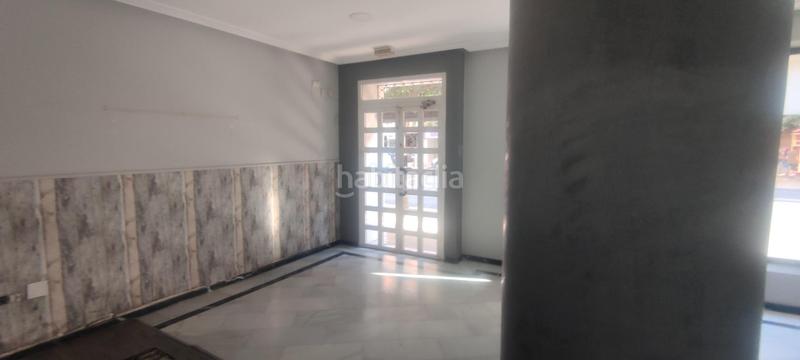 Foto 6996cb32-6286-41e4-9031-7bf24ed0d332. Rent business premise in Los Remedios Sevilla