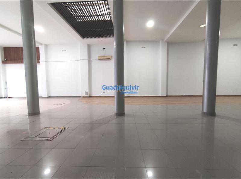 Foto 5b52d775-6a3d-48c3-ad11-15f5730f5cc9. Local comercial magnífico local comercial en triana en Sevilla