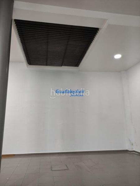 Foto ac1eaf8f-3616-470b-97da-7edd3ebcd169. Local comercial magnífico local comercial en triana en Sevilla