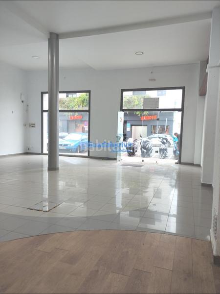 Foto e76cc8cd-4e8e-4ded-9980-3305c5b04062. Local comercial magnífico local comercial en triana en Sevilla