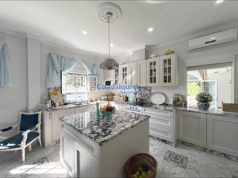 Foto 46ed1686-7b6f-4af2-b136-c18c98c88fe8. Chalet mit heizung parking pool in Condequinto Montequinto