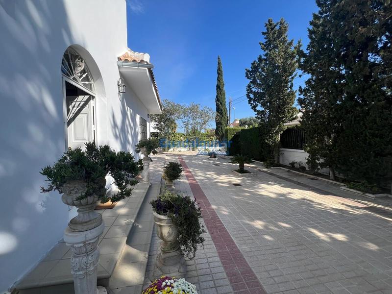 Foto 6377a191-93eb-4e33-abbb-6a73d63edd62. Chalet mit heizung parking pool in Condequinto Montequinto