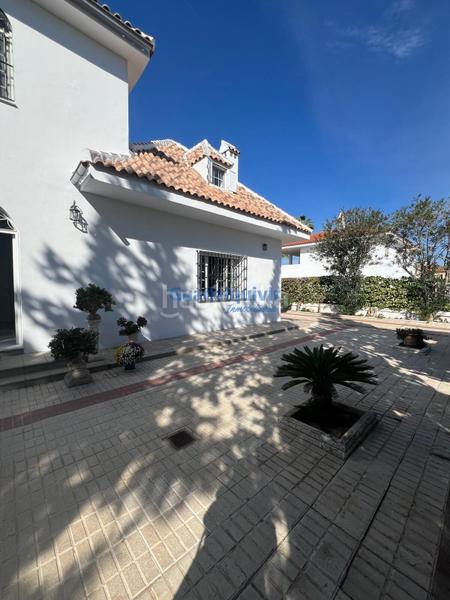 Foto 849b3cd7-0bcd-44a1-81d6-909c27c7c363. Chalet mit heizung parking pool in Condequinto Montequinto