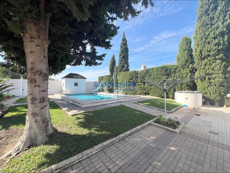 Foto 9d02f990-a1f2-4eee-9c73-4be001f9ed36. Chalet mit heizung parking pool in Condequinto Montequinto