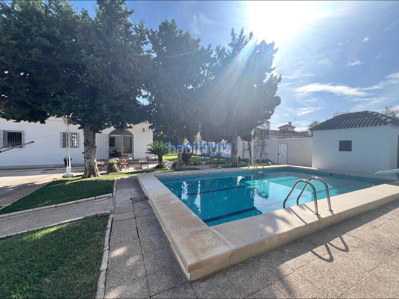 Foto ceecf4bf-0882-47c6-b4b8-b1354b8e46f9. Chalet mit heizung parking pool in Condequinto Montequinto