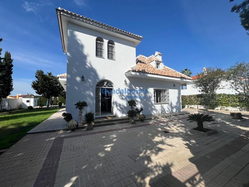 Foto de50f0ea-b1e8-4f5c-9239-fea382be0b83. Chalet mit heizung parking pool in Condequinto Montequinto