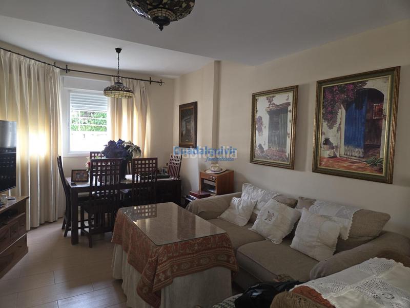 Foto 28911fff-2d80-4d57-8068-901cba6b8acf. Reihenhaus mit heizung in Palmete Sevilla