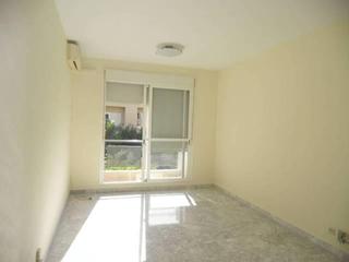 Pis  Avenida de grecia. Bermejales, dos dormitorios y garaje incluido. oportunidad ideal