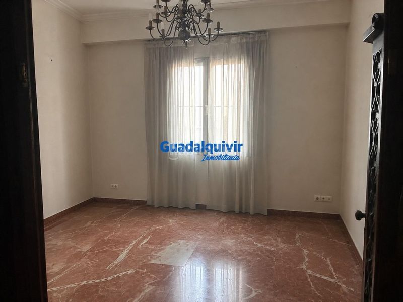 Foto 5f935872-d43b-4b56-b1e1-abd0e79ff806. Pis a La Buhaira Sevilla