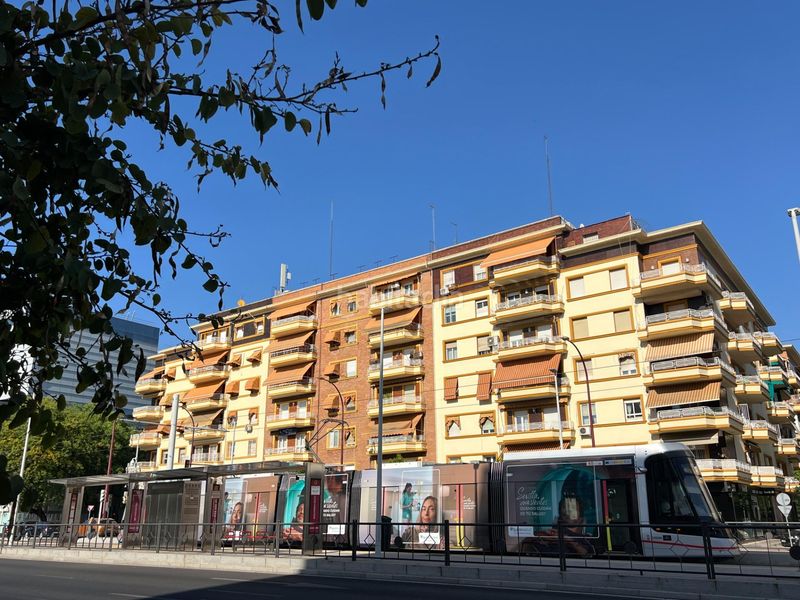Foto e38d2239-6f46-4036-a355-a2aad83d4f52. Pis a La Buhaira Sevilla