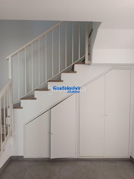 Foto 0c24a184-3d49-4901-a9f5-28868151cd95. Casa aparellada amb aparcament piscina a Condequinto Montequinto