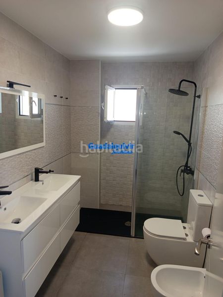 Foto a0ef3941-1c76-47a2-b5af-03753ca1297e. Casa aparellada amb aparcament piscina a Condequinto Montequinto