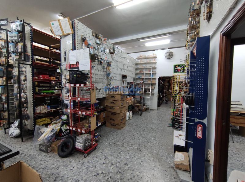 Foto bffdb054-1bc5-428b-8b6f-92b749cd884e. Local comercial a El Cerro Sevilla