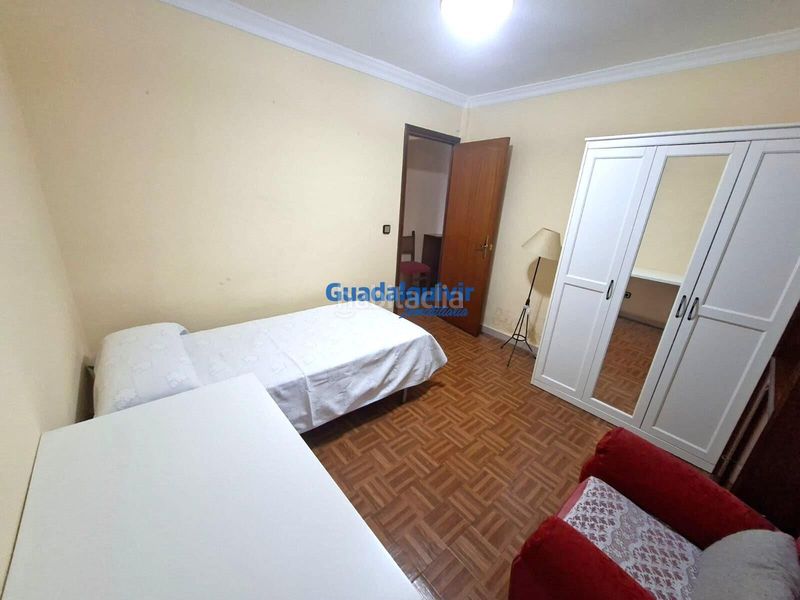 Foto 29b890f6-d813-4f96-b7e0-05129dc72eb1. Pis a Triana Este Sevilla