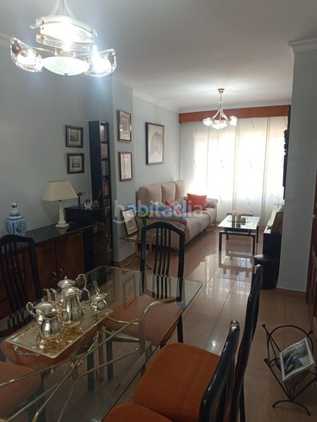 Foto 0dac9a10-3fd1-4e20-ac6f-ac3937ea0e2d. Casa adossada amb aparcament a Condequinto Montequinto