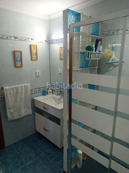 Foto db4ddd9c-cc7c-4f52-b53d-e19dc9b689fb. Casa adossada amb aparcament a Condequinto Montequinto