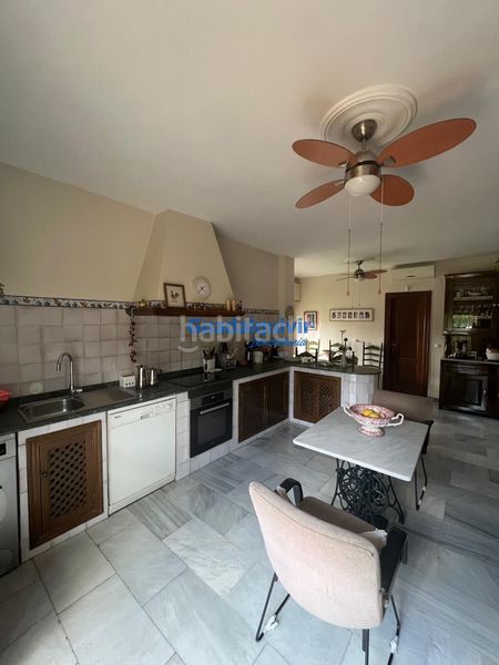 Foto c5d0d312-0a16-41a4-a0d6-0f49b754e261. Xalet amb piscina a La Motilla - Fuente del Rey Dos Hermanas
