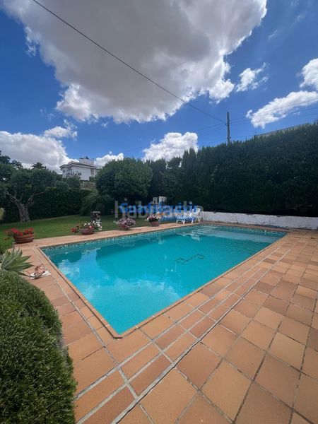 Foto e55b2a65-ca10-4acc-bbef-073c8f7b9e10. Xalet amb piscina a La Motilla - Fuente del Rey Dos Hermanas
