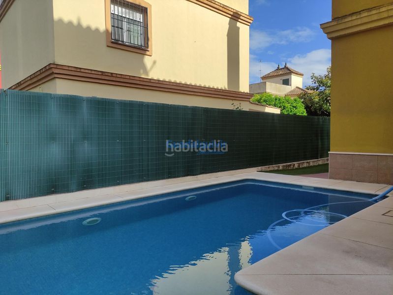 Foto 5f9ce2ab-c2f4-427c-b1d8-2a601daa12ee. Casa amb piscina a Aljamar Tomares