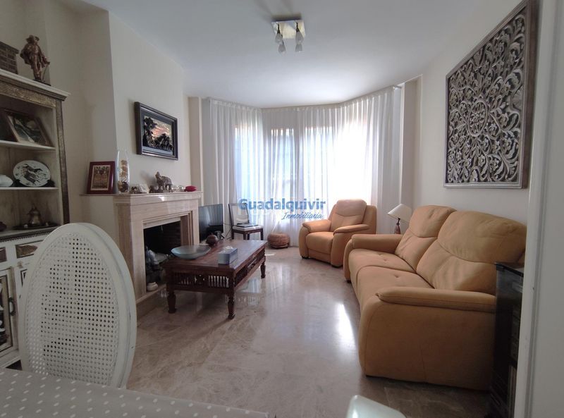 Foto b1f162da-6aeb-4bb5-a6c7-811c2f51f5b7. Casa amb piscina a Aljamar Tomares