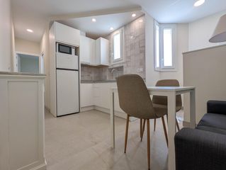 Lloguer Apartament a La Buhaira. Apartamento nuevo a estrenar amueblado junto parada de metro.