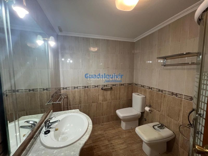 Foto 6e7446b6-7cad-466f-b9f9-b277f90a9ada. Casa adossada a Condequinto Montequinto