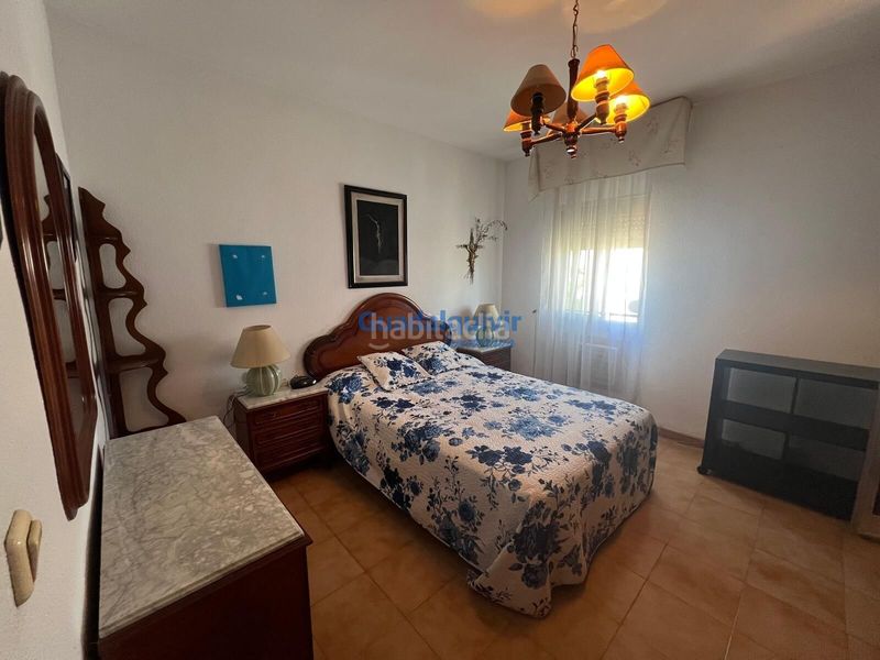 Foto c142d3f2-6c78-40f9-8fbf-ac63403ea35e. Casa adossada a Condequinto Montequinto