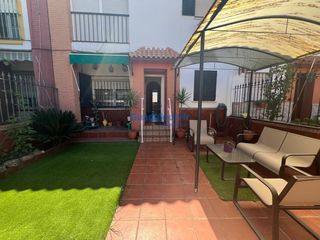 Maison jumelée à Condequinto. Adosado en condequinto