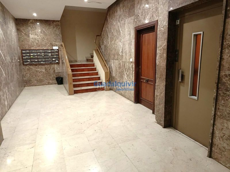 Foto 03574ba0-80cc-43ed-9b53-9176e450dc3c. Apartament amb aparcament a Arenal - Museo Sevilla