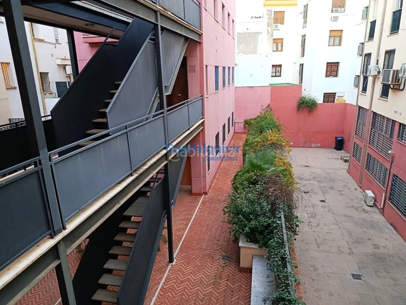 Foto fa2dd0fb-1dc1-4d1c-a13a-ef36e01aa7c2. Apartament amb aparcament a Arenal - Museo Sevilla