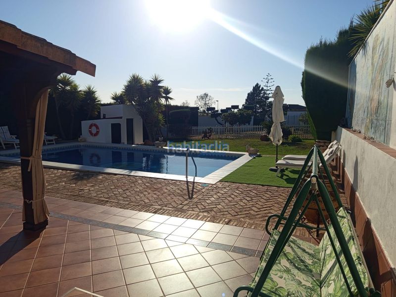 Foto 6ab867cd-bf0c-42af-8062-282e0addbf65. Xalet amb aparcament piscina a cerros de Montequinto Montequinto